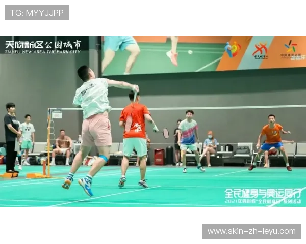 “沙滩手球精彩纷呈，运动员挑战速度与技巧”